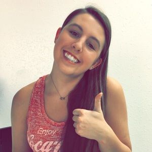 Meet your Posher, Abby